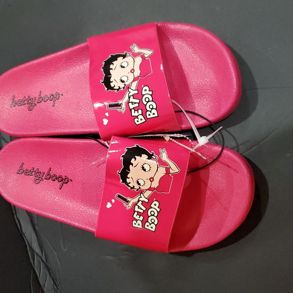 Betty Boop pink glossy patent rubber slides for Women size 11 brand new